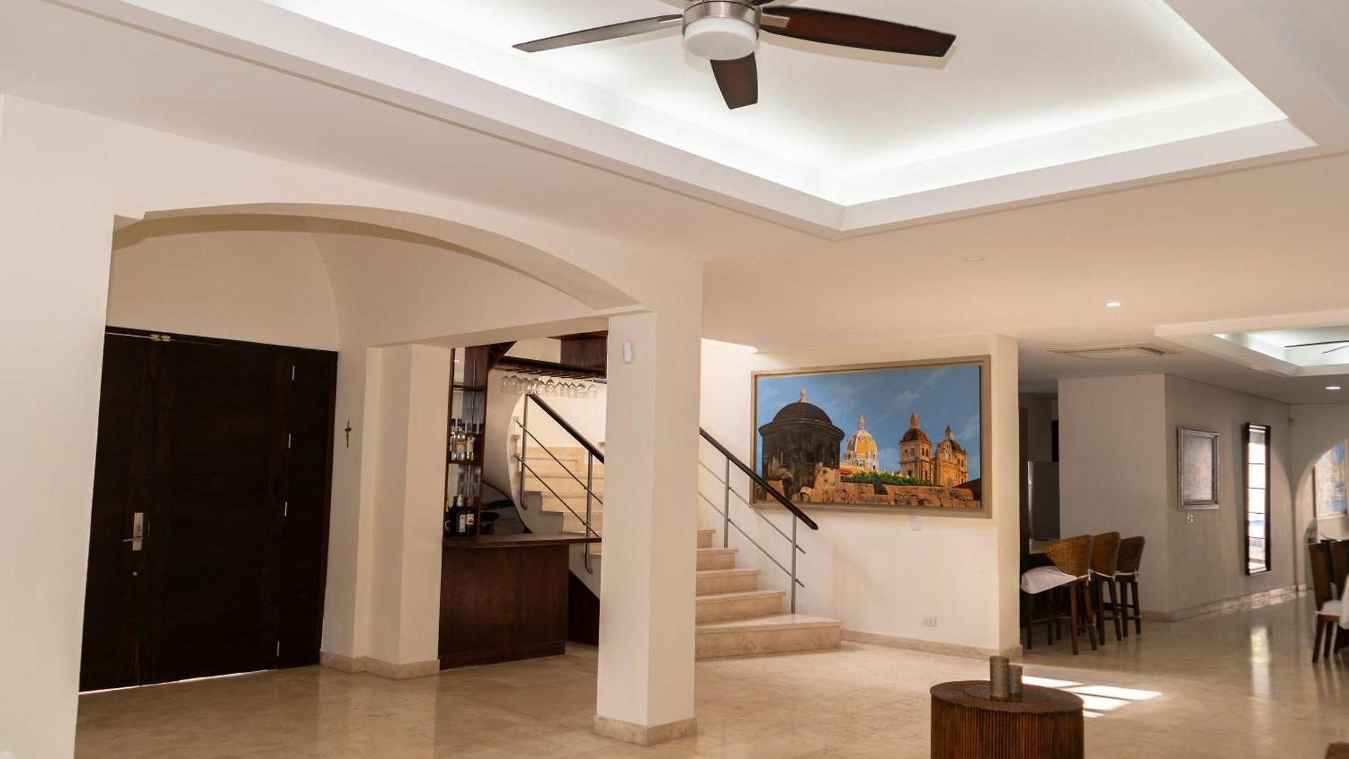 Villa Exclusiva Junto Al Mar En *